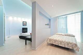 Апартаменты VIP  Апартаменты 24/7 Минск Апартаменты с 3 спальнями и балконом-20